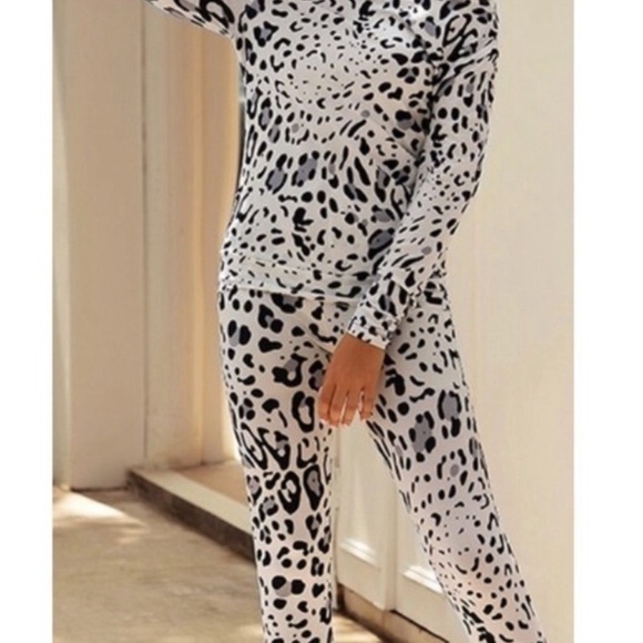 Two Piece Lounging Pants & Tops - Picture 3 of 7